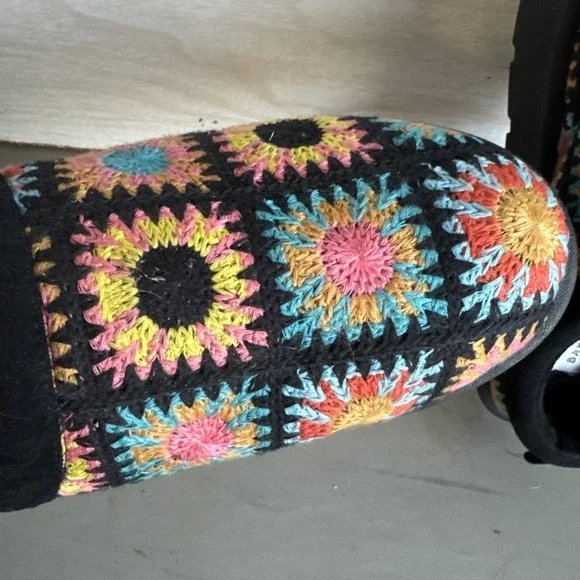Bamboo Frosty Platform Crochet Clog slippers black multi-color pattern Sz 9/39 - Picture 2 of 9